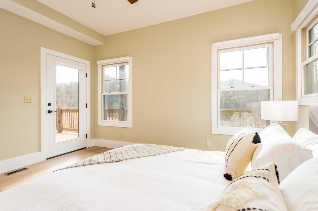 Cullowhee Home With Game Room, Wraparound Decks Exterior foto